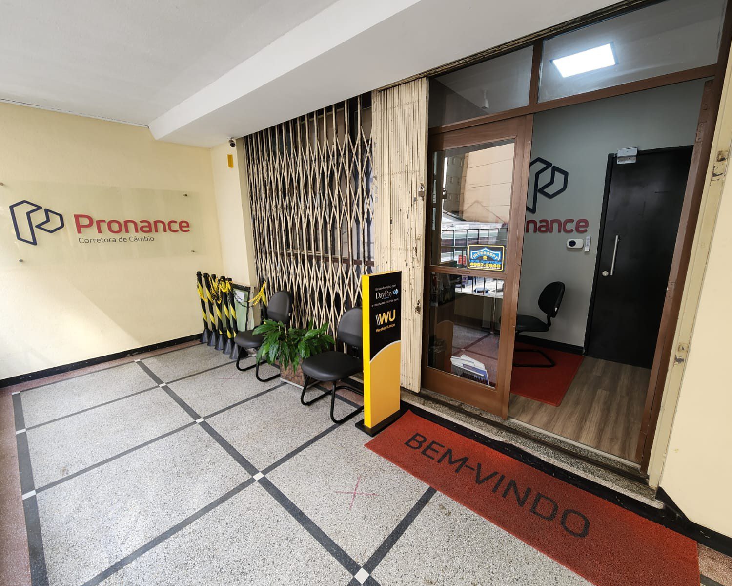 Fachada Pronance Câmbio 1